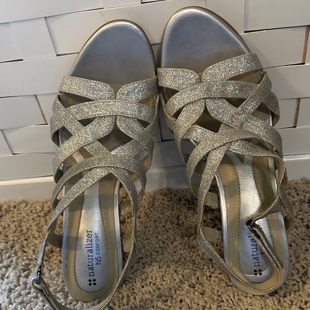 Naturalizer Women's Glittery Silver Sandals
